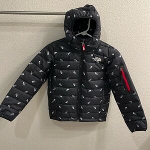 The North Face Boys puffer jacket. Size 10. Perfect condition.